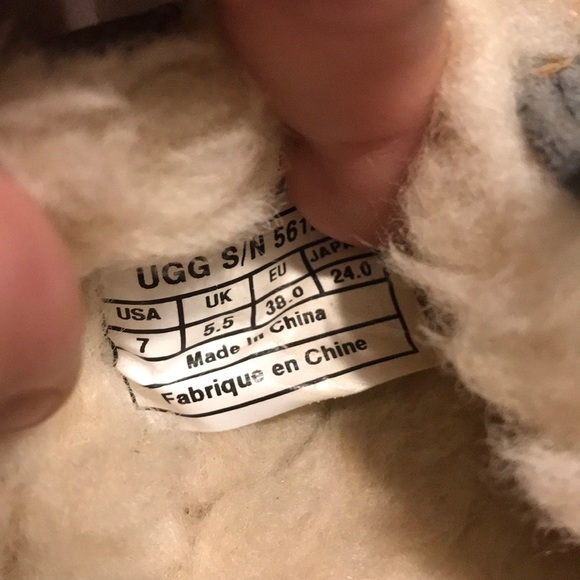 Uggs - Picture 3 of 3